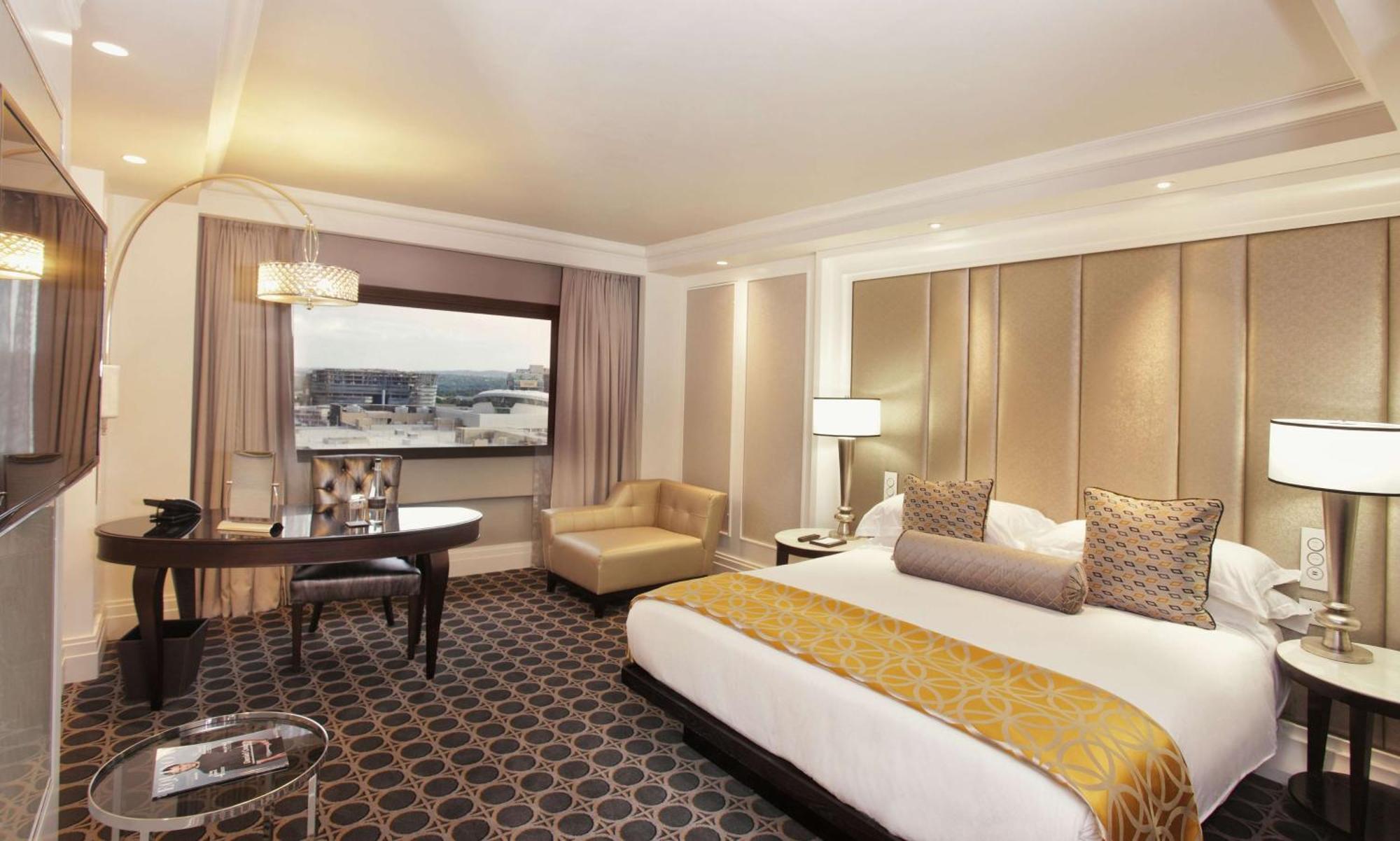Sandton Sun And Towers Johannesburg Buitenkant foto A room at the Taj Mahal Palace